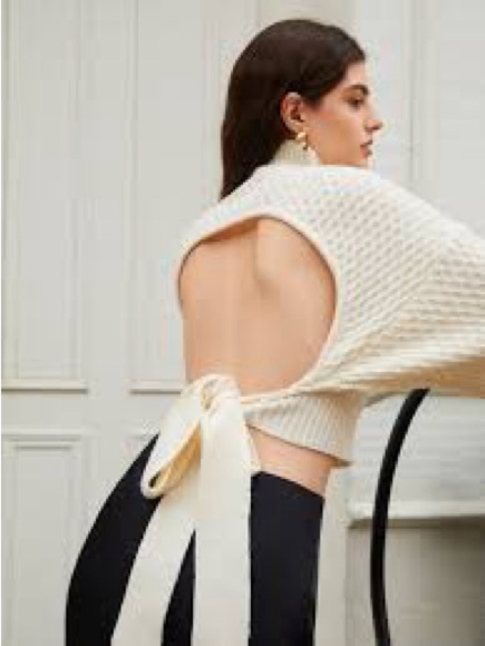 Commense Cream Cable-Knit Women's Sweater